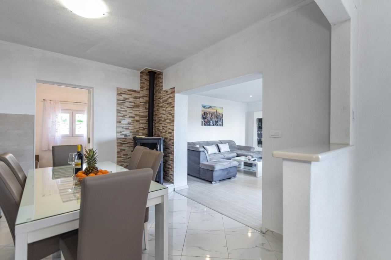 Navis Sea View Apartment With Pool マカルスカ エクステリア 写真