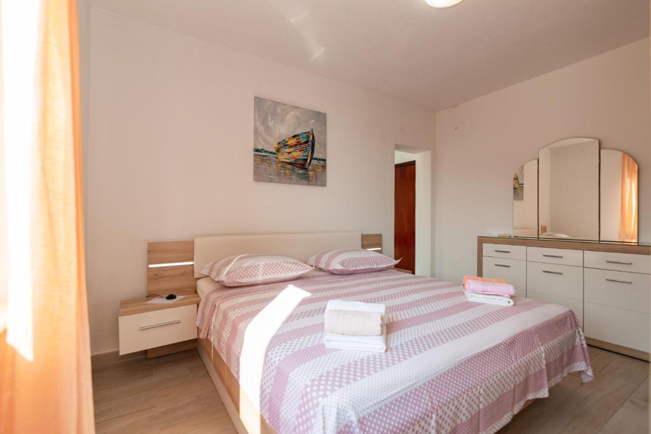 Navis Sea View Apartment With Pool マカルスカ エクステリア 写真